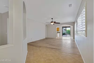 16875 W Manchester Drive, Surprise, AZ 85374 - Photo 5