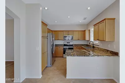 16875 W Manchester Drive, Surprise, AZ 85374 - Photo 11