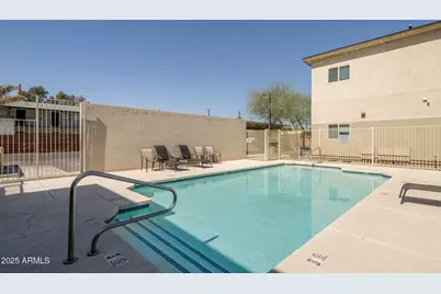 2016 W Orangewood Avenue, Phoenix, AZ 85021 - Photo 9