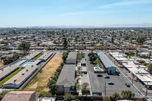 2016 W Orangewood Ave, Phoenix, AZ 85021 - Photo 15