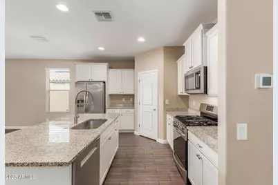 13530 W Briles Road, Peoria, AZ 85383 - Photo 3