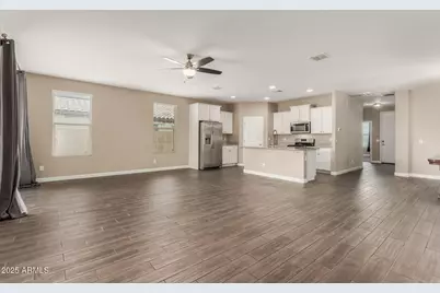 13530 W Briles Road, Peoria, AZ 85383 - Photo 9