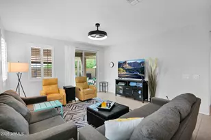 455 N Rainbow Way, Casa Grande, AZ 85194 - Photo 3