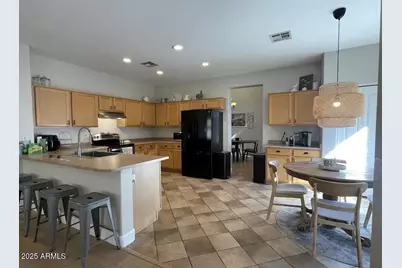 6275 S Salt Cedar Place, Chandler, AZ 85249 - Photo 9