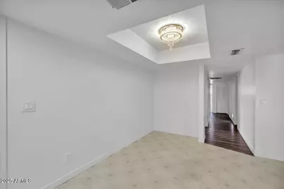 9626 N 35th Lane, Phoenix, AZ 85051 - Photo 11