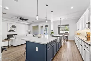 6858 W Peak View Rd, Peoria, AZ 85383 - Photo 13