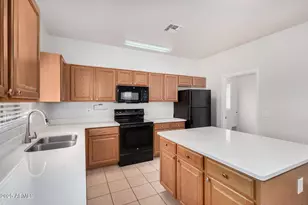 17232 W Maui Ln, Surprise, AZ 85388 - Photo 5