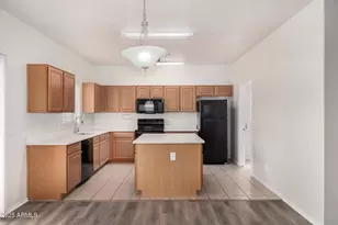 17232 W Maui Ln, Surprise, AZ 85388 - Photo 9