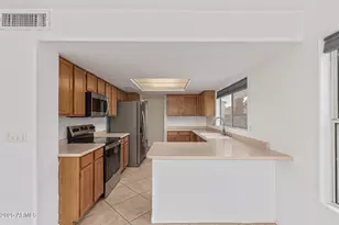 1326 E Helena Dr, Phoenix, AZ 85022 - Photo 13