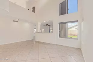 1326 E Helena Dr, Phoenix, AZ 85022 - Photo 7