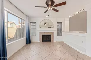 1326 E Helena Dr, Phoenix, AZ 85022 - Photo 9