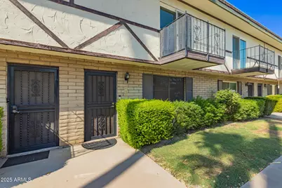 8135 N Central Avenue #7, Phoenix, AZ 85020 - Photo 1