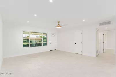 15401 N Cameo Drive, Sun City, AZ 85351 - Photo 11