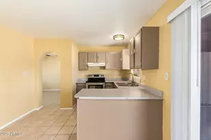 18240 N 34th Dr, Phoenix, AZ 85053 - Photo 11
