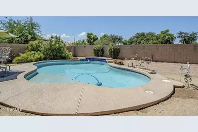 10233 W Cordes Road, Tolleson, AZ 85353 - Photo 5