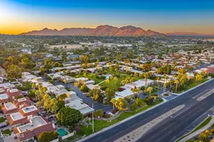 5652 N Scottsdale Rd, Paradise Valley, AZ 85253 - Photo 25