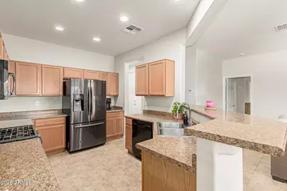 26126 W Piute Avenue, Buckeye, AZ 85396 - Photo 11