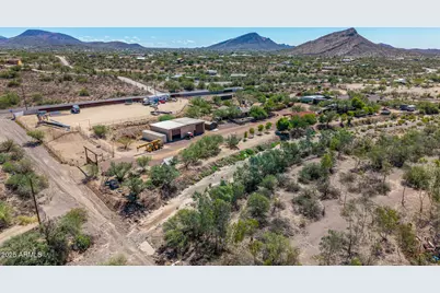 45602 N New River Road, New River, AZ 85087 - Photo 9