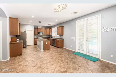 12211 W Villa Hermosa Lane, Sun City, AZ 85373 - Photo 9