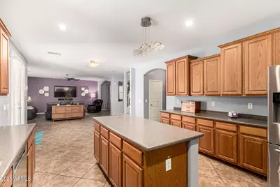 12211 W Villa Hermosa Lane, Sun City, AZ 85373 - Photo 11