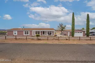 20161 E Horseshoe Ln, Mayer, AZ 86333 - Photo 1