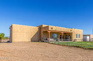 37416 N 240th Dr, Morristown, AZ 85342 - Photo 49