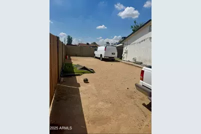 3837 W Acapulco Lane, Phoenix, AZ 85053 - Photo 27