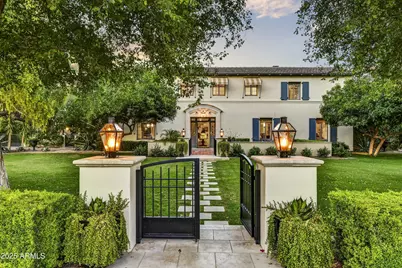 3007 N Manor Drive W, Phoenix, AZ 85014 - Photo 1