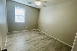 42447 W Capistrano Dr, Maricopa, AZ 85138 - Photo 13