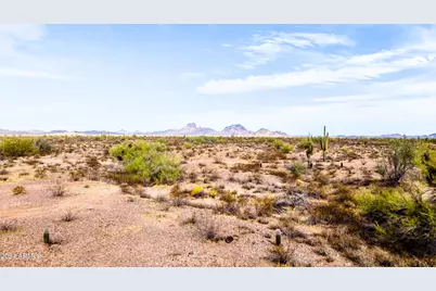 33639 W Villa Cassandra Way #213, Wickenburg, AZ 85390 - Photo 7