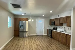 2951 W Holly St, Phoenix, AZ 85009 - Photo 3