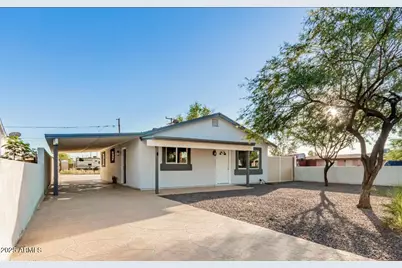 2951 W Holly Street, Phoenix, AZ 85009 - Photo 1