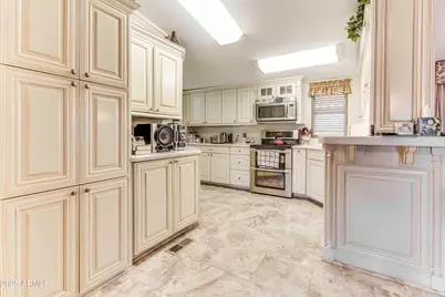 17200 W Bell Road #2313, Surprise, AZ 85374 - Photo 13