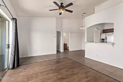 2950 W Louise Drive #204, Phoenix, AZ 85027 - Photo 7