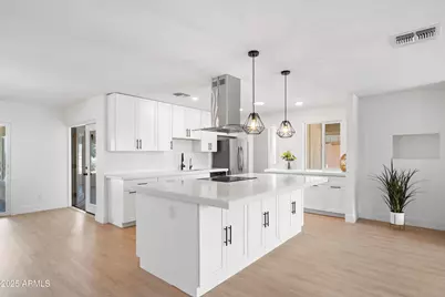 11220 N 109th Avenue, Sun City, AZ 85351 - Photo 11