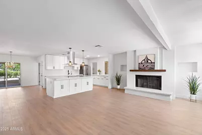 11220 N 109th Avenue, Sun City, AZ 85351 - Photo 1