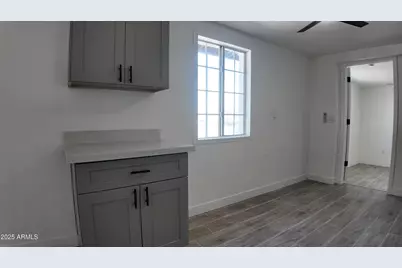 1340 N 38th Drive, Phoenix, AZ 85009 - Photo 9