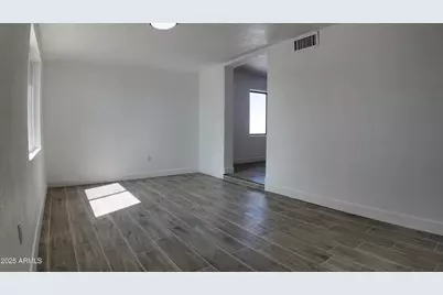 1340 N 38th Drive, Phoenix, AZ 85009 - Photo 15