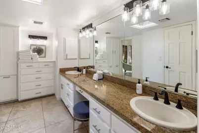 4737 E Valley Vista Lane, Paradise Valley, AZ 85253 - Photo 27