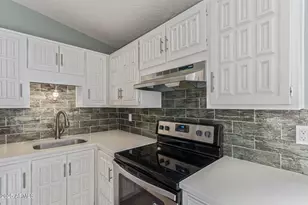 3646 N 67th Ave, Phoenix, AZ 85033 - Photo 9