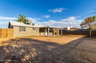 5632 N 38th Dr, Phoenix, AZ 85019 - Photo 25