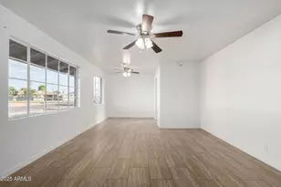 5632 N 38th Dr, Phoenix, AZ 85019 - Photo 7