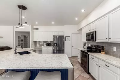 2859 E Millbrae Lane, Gilbert, AZ 85234 - Photo 11