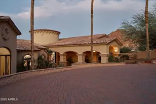 4490 E Valley Vista Ln, Paradise Valley, AZ 85253 - Photo 3