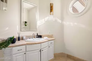 4490 E Valley Vista Ln, Paradise Valley, AZ 85253 - Photo 33