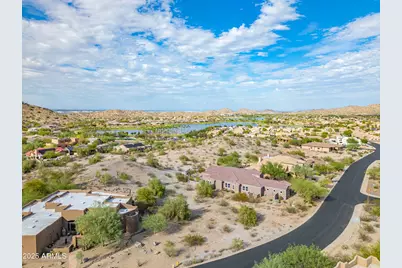 18292 W Santa Alberta Lane #26, Goodyear, AZ 85338 - Photo 3