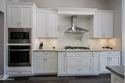 23673 N 81st Drive, Peoria, AZ 85383 - Photo 11