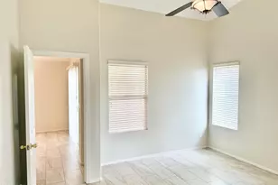 13927 W Port Royale Ln, Surprise, AZ 85379 - Photo 17