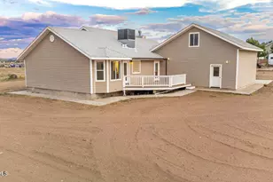 502 N 1100 Street W, Taylor, AZ 85939 - Photo 9