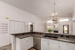 462 E Pinto Dr, Gilbert, AZ 85296 - Photo 7